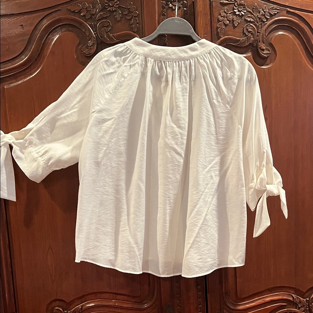 Zara Cream Button-Up Blouse - Picture 4 of 4